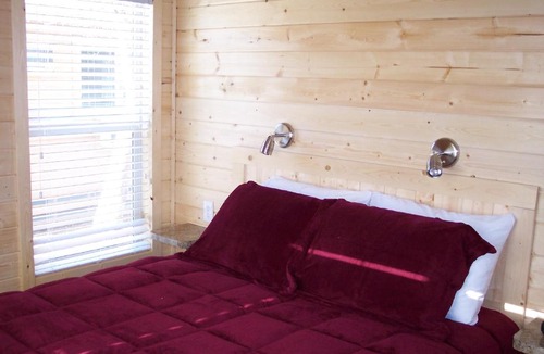 Pine Cove Resort | Idyllwild Camping Resort Cottage