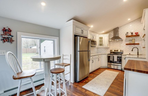 Yardley Apartment | In-Town & Walkable: Historic Yardley Retreat!