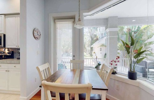 Indian Beach Sapphire Shores House | Incredible, dog-friendly home with Pack-N-Play, full kitchen, patio & beach gear