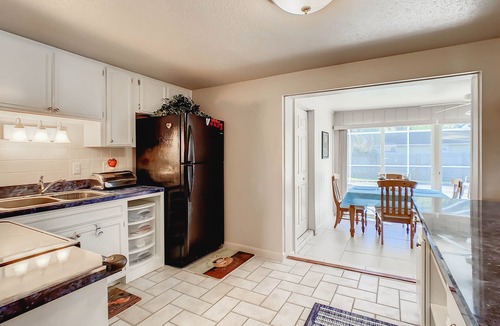 Venice Gardens Condo | Incredible Whole Condo with Heated Pool Next to Venice Island/Beach