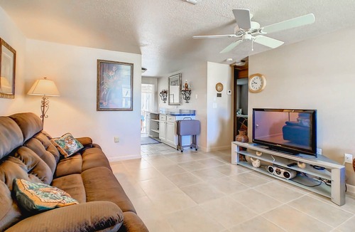 Venice Gardens Condo | Incredible Whole Condo with Heated Pool Next to Venice Island/Beach