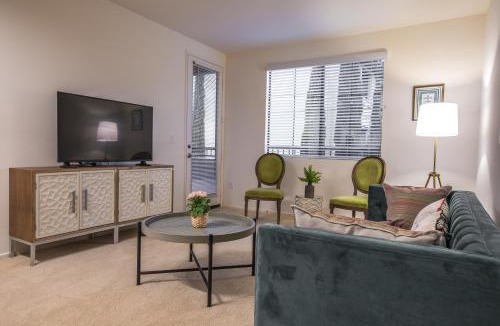 Irvine Apartment | Irvine Spectrum/2 Bedrooms/2 Bathrooms/Apartment/pool/gym