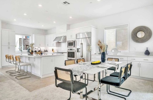 Irvine House | Irvine Sunshine Retreat on Sawbuck #42603