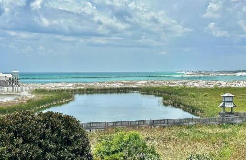Holiday Isle Apartment | Islander Beach Resort 513 - The Beach Retreat