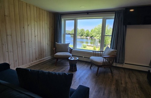 Greenville Junction Hotel | Juniper Motel-Deluxe King*RM6*Lakefront*ATV Access*Dock