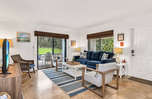 Juno Beach Condo | Juno Beach Seaside Escape I Steps from the Ocean!