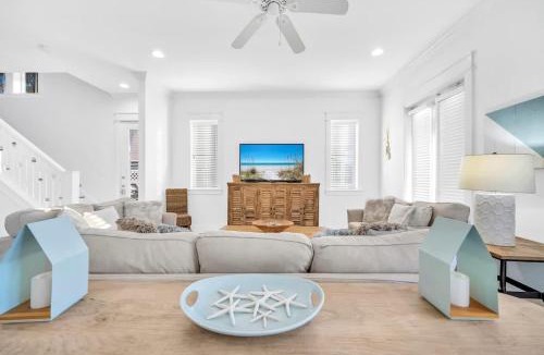 Crystal Beach House | Kiddoboo Cottage