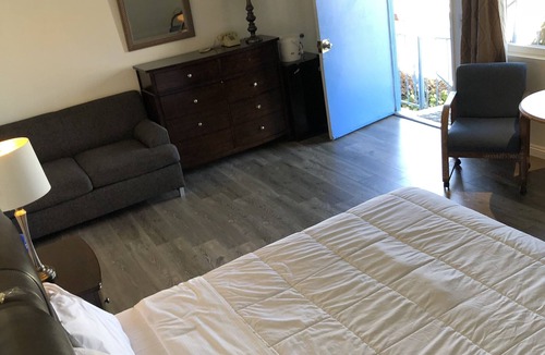 Monterey Park Hotel | Kings Lodge Motel