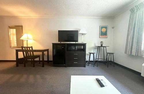 Phoenixville Hotel | Kiteville Phoenixville