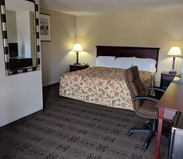Pine Grove Hotel | Knights Inn Pine Grove I-81 Exit 100