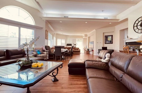 Hacienda Heights House | La Habra Heights Luxury Escape with 7 bedroom