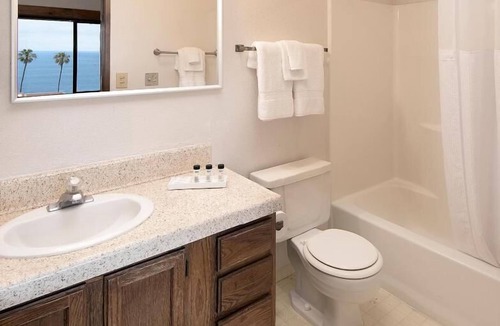 Village of La Jolla Hotel | La Jolla Cove Hotel & Suites, Spacious 2BR Oceanview Suite, Private Full Kitchen