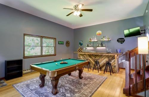 White Haven House | Lake Access & Private Hot Tub at Poconos Home!