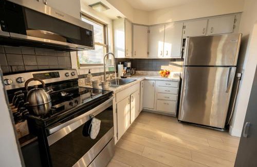 Decatur House | Lake Front Retreat Kayak Paddleboard Fishing