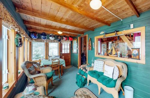 Greenville House | Lakefront cabin with private boat ramp, lake access, wrap-around porch, firepit