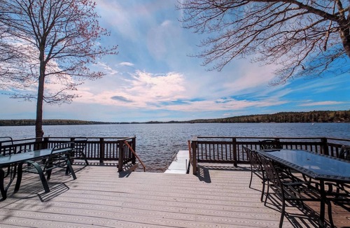 Sullivan House | Lakefront Family Camp w/Kayaks & Firepit