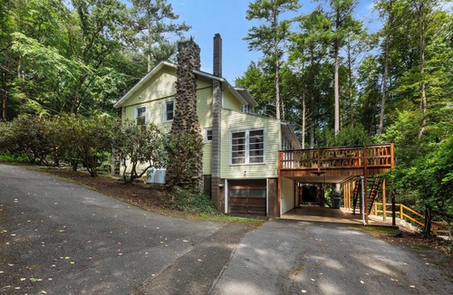 Pine Grove House | Lakefront Retreat,Sleeps 8, Kayaks & Fishing