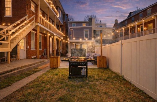 Columbia House | Lancaster County Townhome Near Amish Country