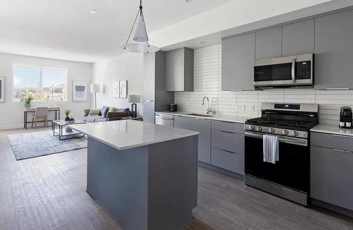 Rhodes Ranch Apartment | Landing | Beautiful 2BD, Clubhouse, Rooftop Lounge