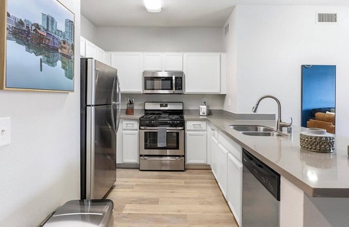 Rhodes Ranch Apartment | Landing | Incredible 2BD, Clubhouse, Gym