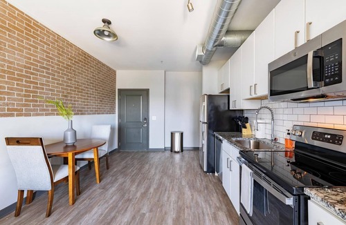 Northwest Pensacola Apartment | Landing | Modern 1BD, Yoga Studio, Pool