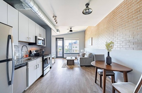Northwest Pensacola Apartment | Landing | Modern 1BD, Yoga Studio, Pool