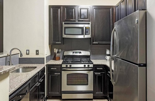 Norristown Apartment | Landing | Spectacular 2BD, Clubhouse, Gym