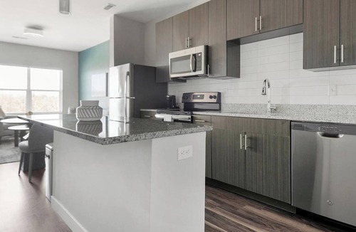 Edwardsville Apartment | Landing | Stunning 1BD, Clubhouse, Gym