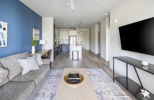 Pine Forest Apartment | Landing Stunning 1BD Gym Clubhouse