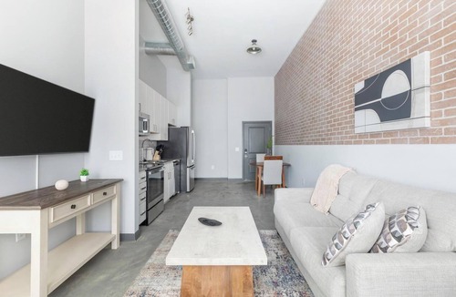 Northwest Pensacola Apartment | Landing | Stylish 1BD, Game Room, Pool