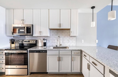 Northwest Pensacola Apartment | Landing | Stylish 3BD, Gym, Pool