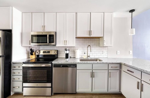 Northwest Pensacola Apartment | Landing | Stylish 3BD, Gym, Pool