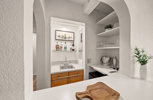 Imperial Beach House | Large beach condo steps to the ocean, restaurants and Coronado!