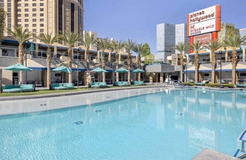 Las Vegas Condo | Las Vegas | Pool & Strip Access | City Comfort Stay