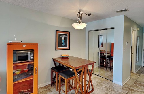 Navarre Beach Condo | Latitude Adjustment | Easy Walk to Beach, Views!