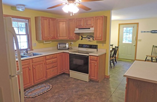 Warren House | LAZY DAYS COTTAGE - Town of Warren - Crawford Lake