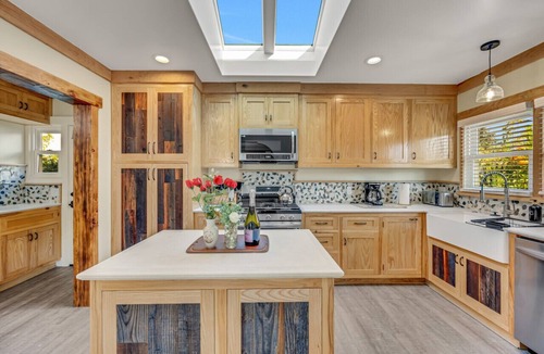 North Arroyo Apartment | Le Coterie: Pasadena|UVSL Studios|Los Angeles