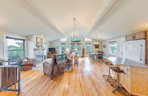 Lecompton House | Lecompton Home w/Private Pond & Fire Pit!