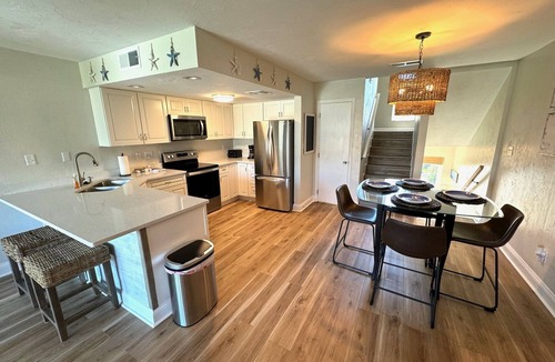 East End House | Life’s a beach! Catch your wave at The Spindrift Sea Turtle!