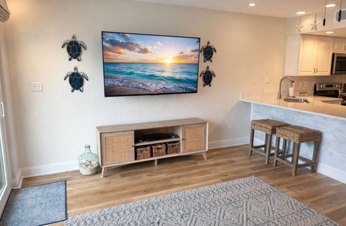 East End House | Life’s a beach! Catch your wave at The Spindrift Sea Turtle!