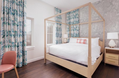 Old East Hill Hotel | Lily Hall-A Boutique Hotel