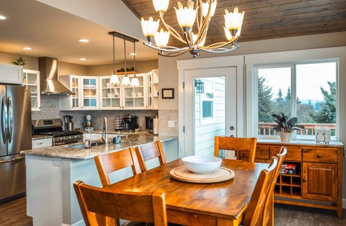 Homer House | Little Bayview Cottage