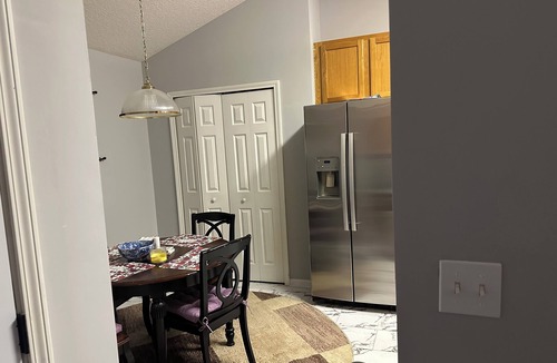Northside House | Lovely 3-bedroom house in Jacksonville with AC
