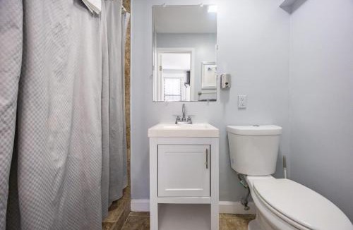 Bay Village Apartment | Lower Level Studios In Hip Bay Village