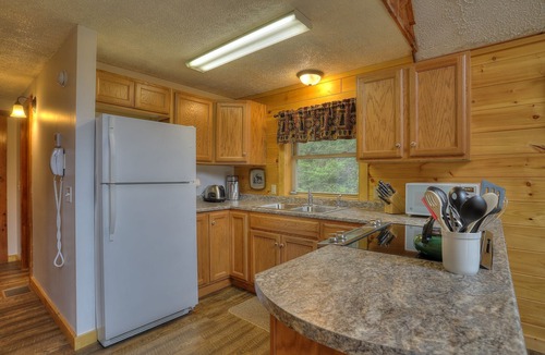 Rangeley House | Lupine Lodge - Adorable, newly renovated cottage, with water access and dock on Loon Lake