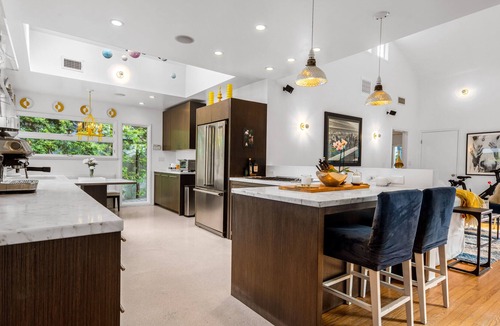 Mar Vista House | Lux 4 Bedroom West LA Zen Home Pool & Lounge & Peloton