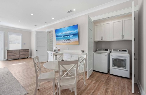 Bid-a-wee Beach House | LUX Family Teddy's Heaven - Beachfront - 6 Seater LSV - Pool-Hottub