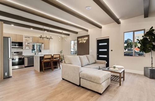 Bankers Hill Apartment | Luxe 3BR Dual Suite in Banker's Hill | Downtown SD