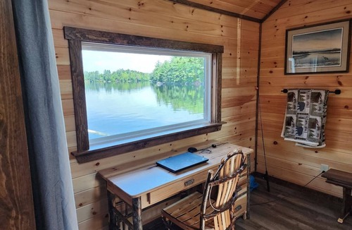 North Penobscot Cottage | Luxurious and very private lake front cottage