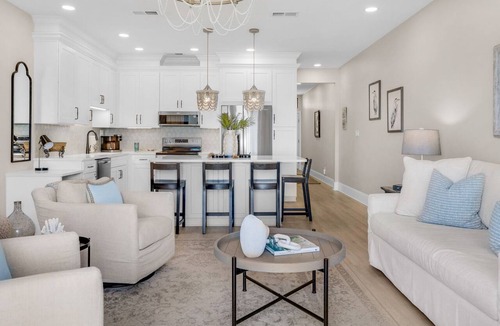 Seagrove Beach Condo | Luxurious Beach-Front Vacay w/Ocean Views + Free Attraction Tickets!